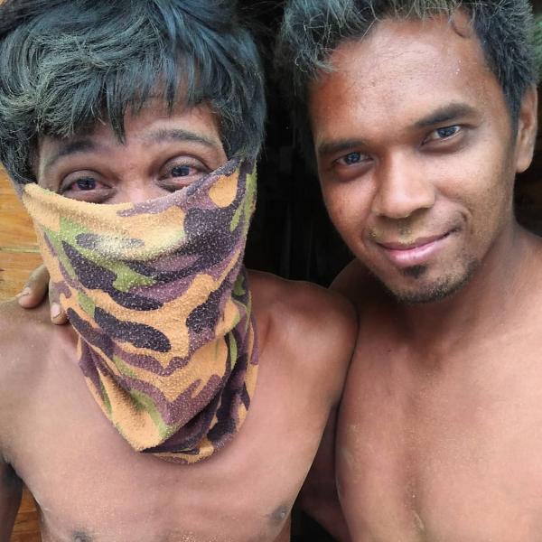 Dedy Captain and Dedy Mechanic during maintenance 